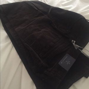 NYDJ soft black narrow cord sz6p